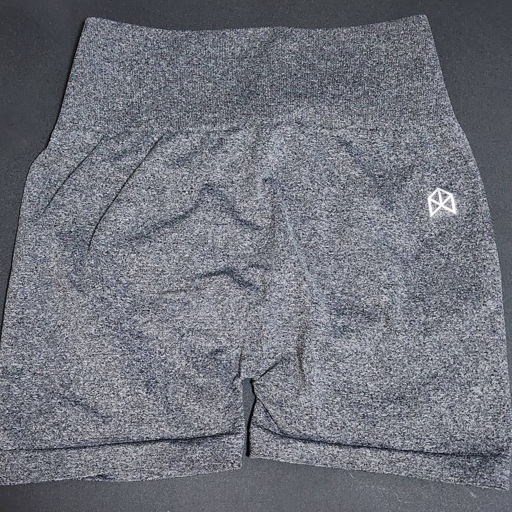 NWOT RAW GEAR ACTIVE WEAR BIKER SHORTS